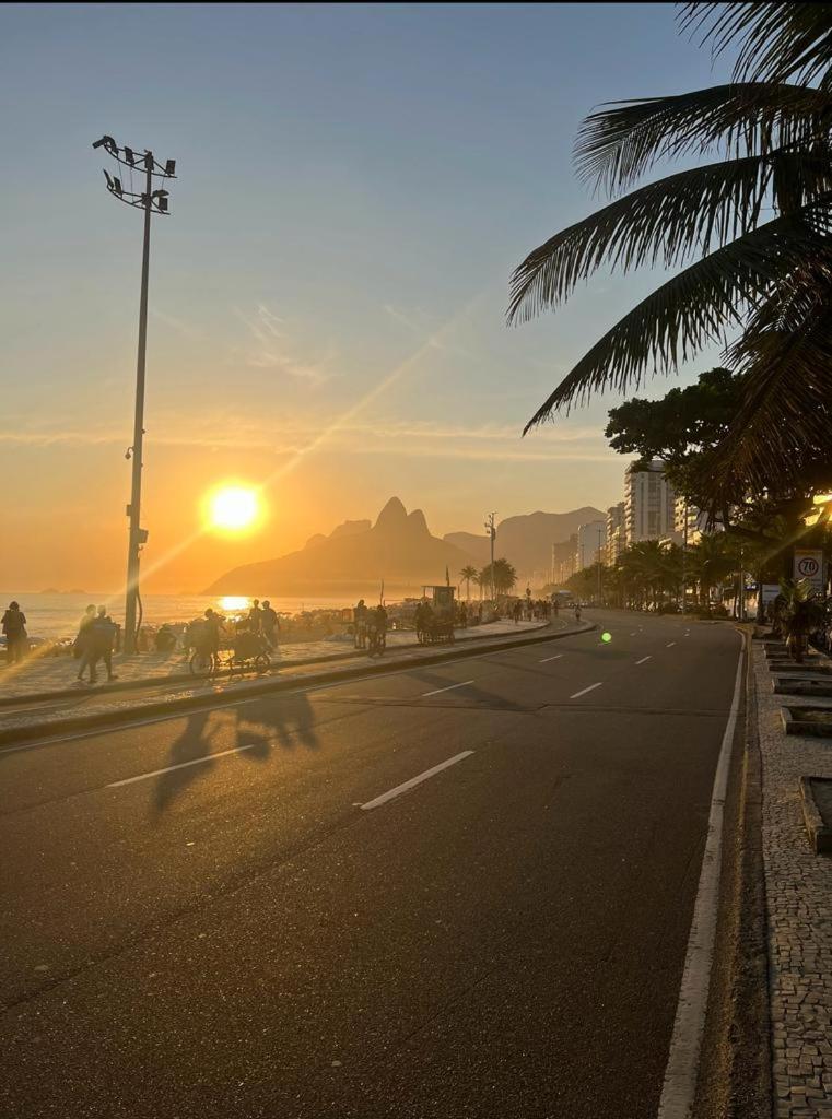 Alugo Quarto Espacoso Com Banheiro Privado Em Apartamento Em Copanema Ρίο ντε Τζανέιρο Εξωτερικό φωτογραφία